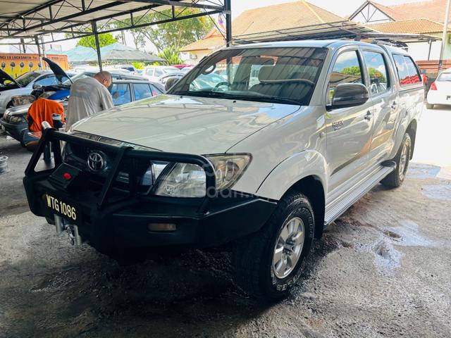 2009 Toyota HILUX 2.5 G DUAL CAB (M) - 5