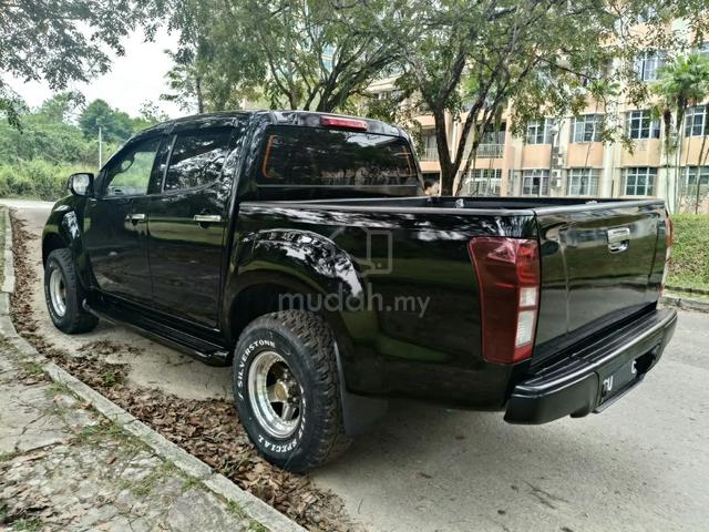 2015 Isuzu D-MAX VCROSS 2.5 4X4 MY2013 (A) - 4