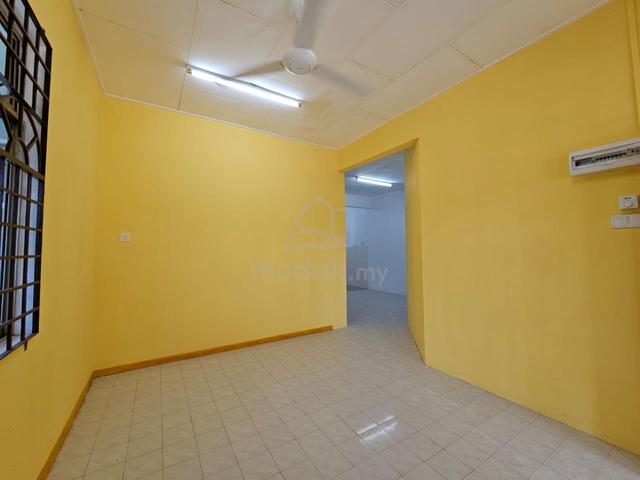 Extended EndLot 1 storey terrace house Bertam Jaya melaka 1