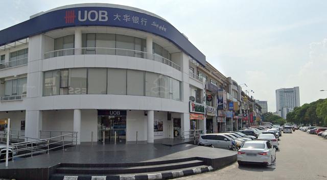 MAIN ROAD FREEHOLD 3sty Shop Bandar Bukit Tinggi 1 Klang Batu Nilam 4B 1