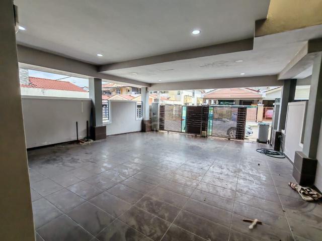 Batu Pahat 🏠Double Storey Terrace House 📍Taman Evergreen Heights 1