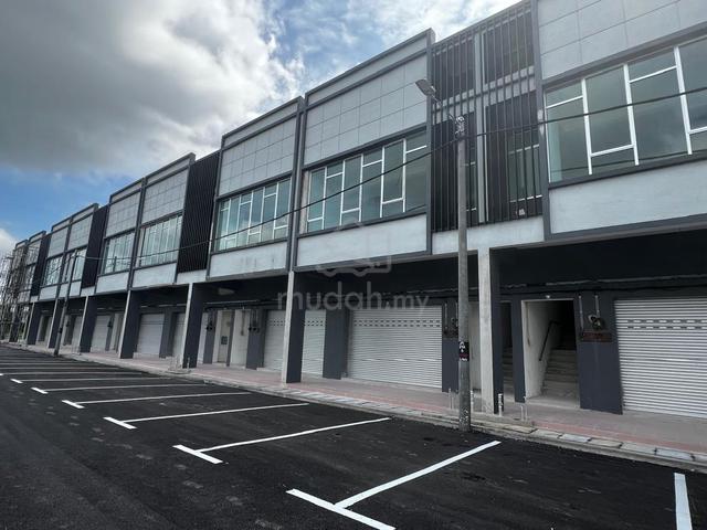 Shoplot available beside mainroad Tongkang Pechah 1