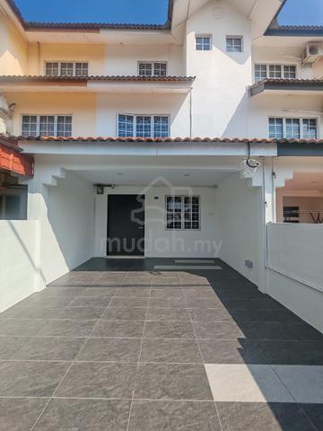 Kampung Lapan 2.5 Storey Terrace For Sale 1