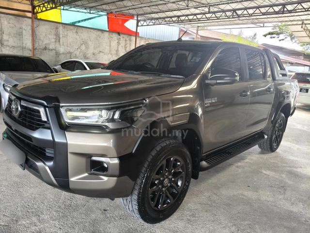 2020 Toyota HILUX 2.8 BLACK EDITION (A) - 1
