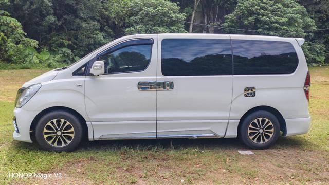 2013 Hyundai GRAND STAREX 2.5 ROYALE PREMIUM - 5
