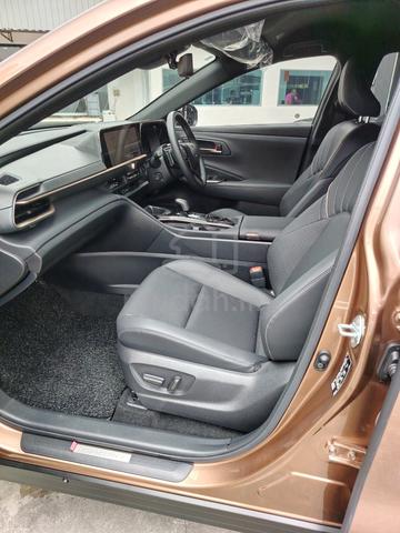 2025 Toyota CROWN 2.5 SPORT Z (A) - 4
