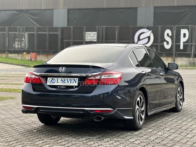 2017 Honda ACCORD 2.0 VTI-L NEW FACELIFT (A) - 5