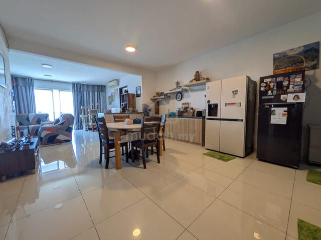 The Bay Residences 1