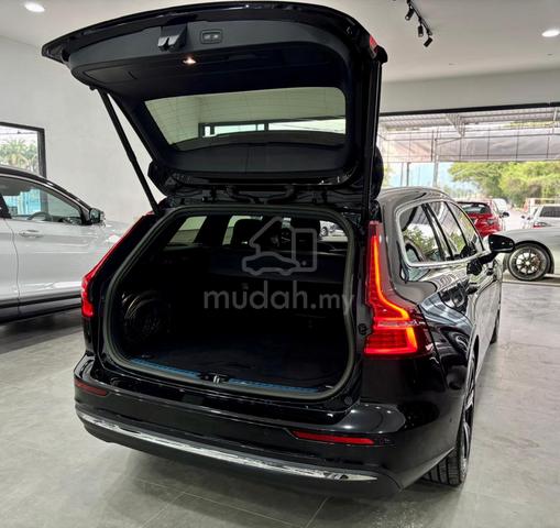 2023 Volvo V60 2.0 Turbocharged T8 Ultimate WAGON - 5