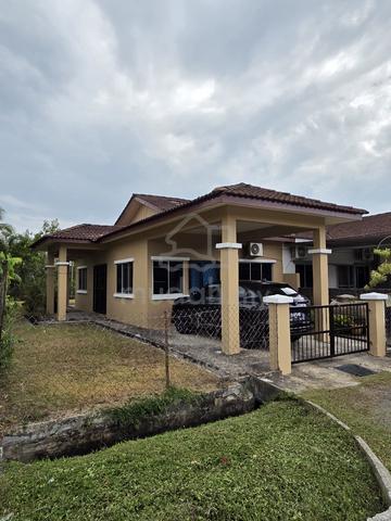 Single Storey Terraced Corner House 1