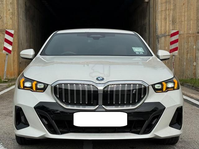 2024/25 BMW i5 eDRIVE40 MSPORT G60 (Mineral White) - 3