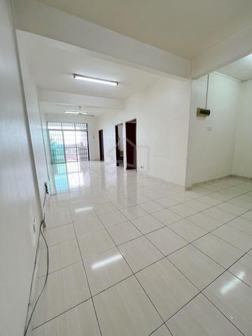 Larkin Indah Apartment 1