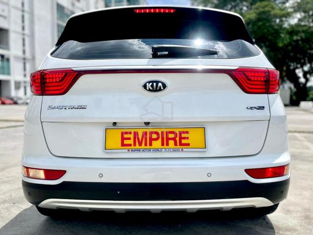 AUG 2017 FACELIFT Kia SPORTAGE 2.0 GT LINE 158 HP - 4