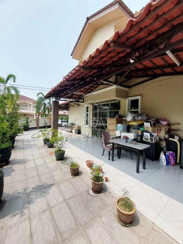 Taman Bukit Minyak Indah 双层角头排屋出售 1