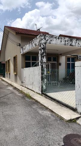 Limited Size Single Storey Taman Pulai Indah Endlot 1