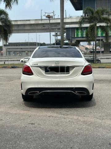 2018 Mercedes Benz C300 2.0 AMG LINE (CKD) - 4