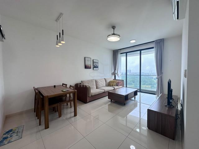 The M @ Medini Macrolink 1