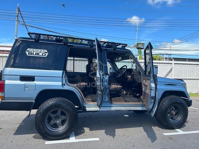 1995 Toyota LANDCRUISER 3.0 II (LJ79RV) (A) - 2