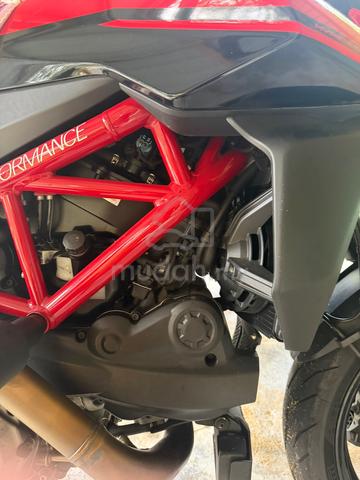 Hypermotard 950 - photo 7 of 7
