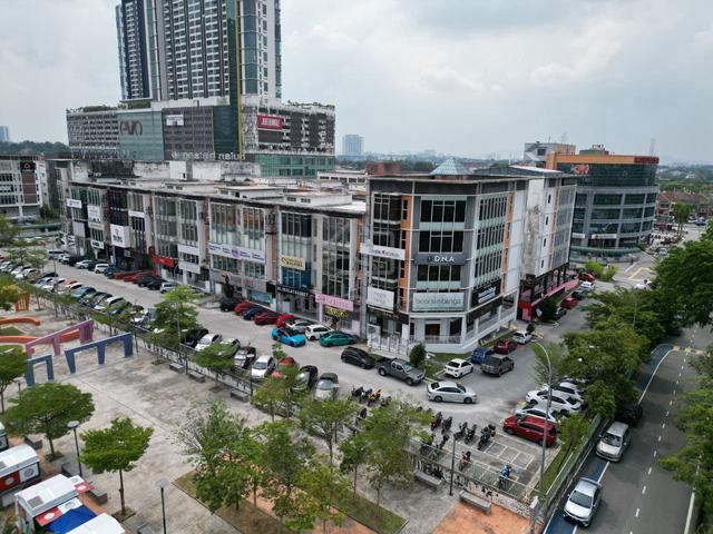 Cornet Lot 5+1 Storey Shop Office Lot Seksyen 9 Bangi Sentral 1