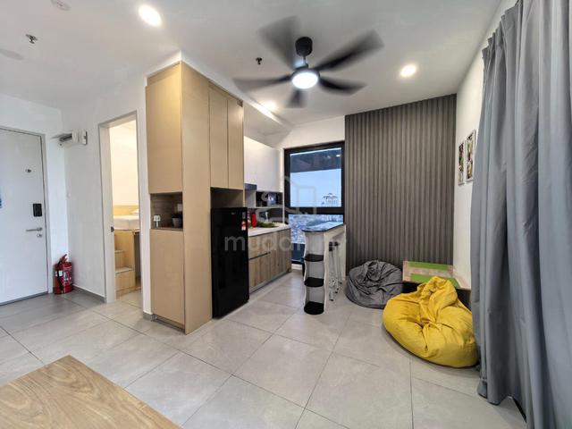 YOLO Signature Suites 1