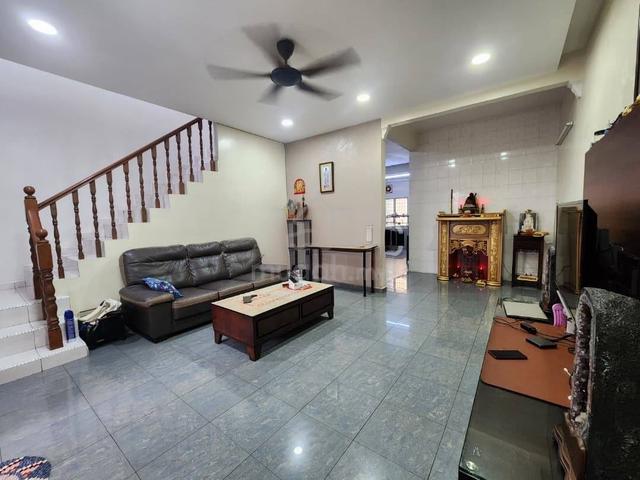 KLANG Taman Sentosa 2 Storey House For Sale 18x65 FREEHOLD 1