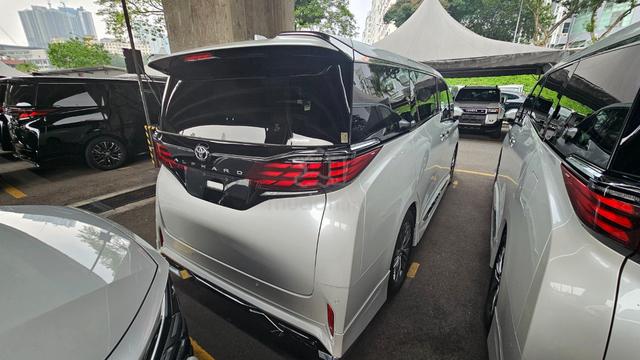 2024 Toyota Alphard 2.5 Z 1300km 5A GRADE - 4