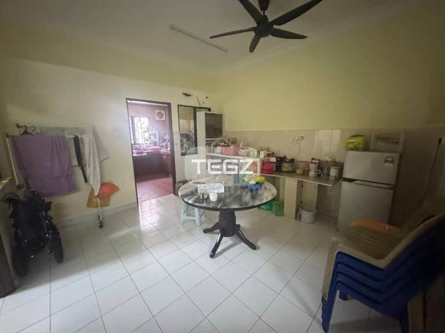 Bukit Tinggi 2 Klang 2 Storey House 22x75 partially Furnished 5