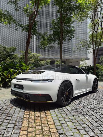 2023 Porsche Carrera Targa 4 GTS High Spec - 3