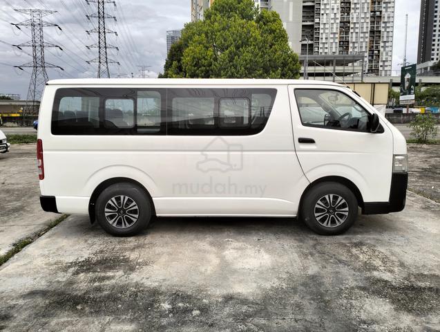 2015 Toyota HIACE 2.5 WINDOW VAN Low Roof Promo - 1