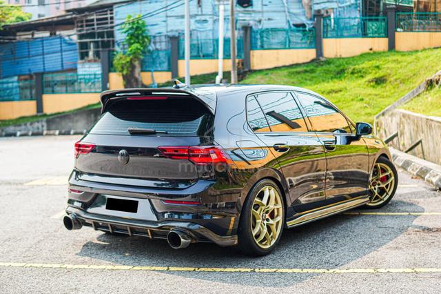Volkswagen GOLF 2.0 GTI FullyLoaded Carbon BodyKit - 2