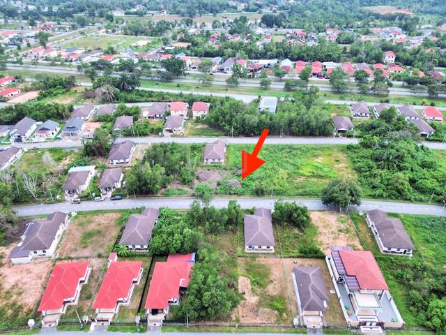 SIDE BY SIDE Bungalow Lot Mahkota Hills Lenggeng FREEHOLD 1
