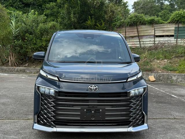 2022 Toyota VOXY 2.0 S-G (A) - 1