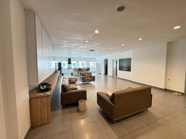 Star Avenue Shah Alam ENDLOT 3 Storey Shop with Lift 1