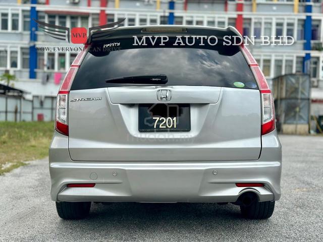 2011 Honda STREAM 1.8 (A) FULL LOAN / LOAN KEDAI - 4