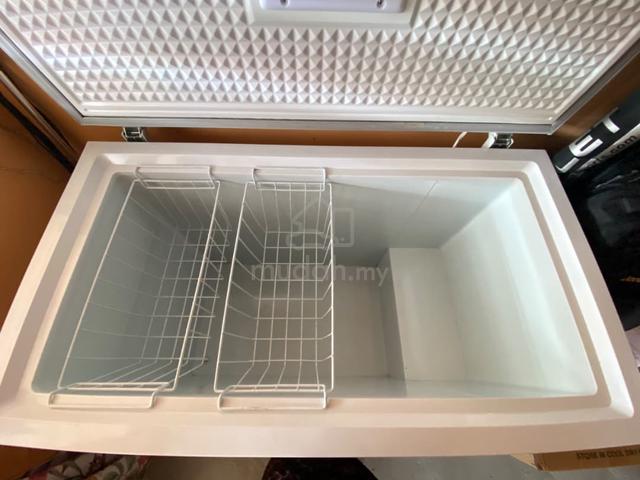 Sharp Chest Freezer - photo 4 of 6