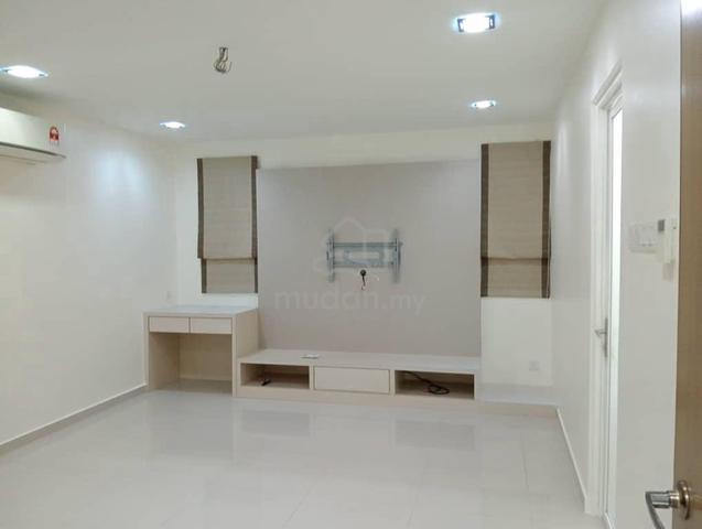 2 Storey Terrace House Land1600sf Partly Furnished at Greenlane 1