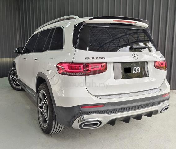 Mercedes Benz GLB250 2.0 4MATIC AMG LINE (A) F/S/R - 5