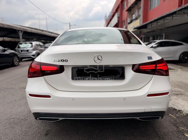 2023 Mercedes-Benz A200 Sedan Facelift W warranty - 4