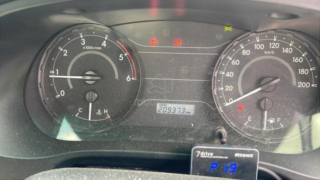 2021 Toyota HILUX 2.4 MT (M) - 5