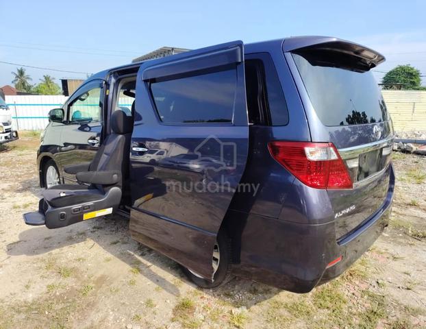 2013 CASH OTR Toyota ALPHARD 2.4 AUTO WELCAB - 2
