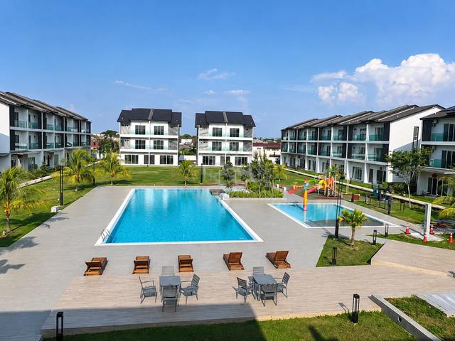 Orange Residence, 3 Storey Terrace For Sale @ Bagan Ajam, Butterworth 1