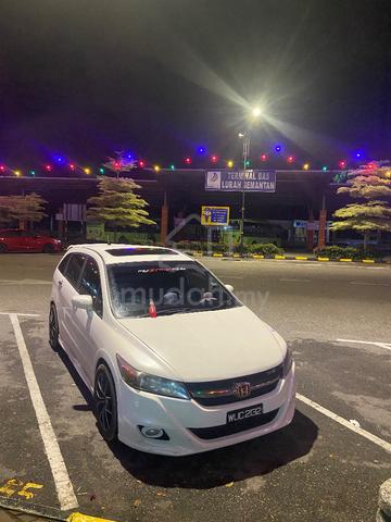 Honda Stream 2012 - 3