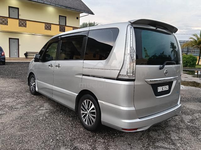 2015 Nissan SERENA 2.0 S-HYBRID HIGHWAY STAR - 4