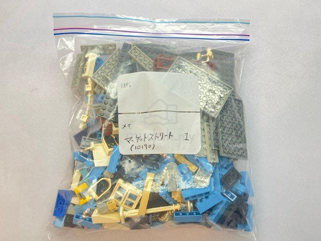 LEGO 10190 Market Street (Assembled) - photo 5 of 6