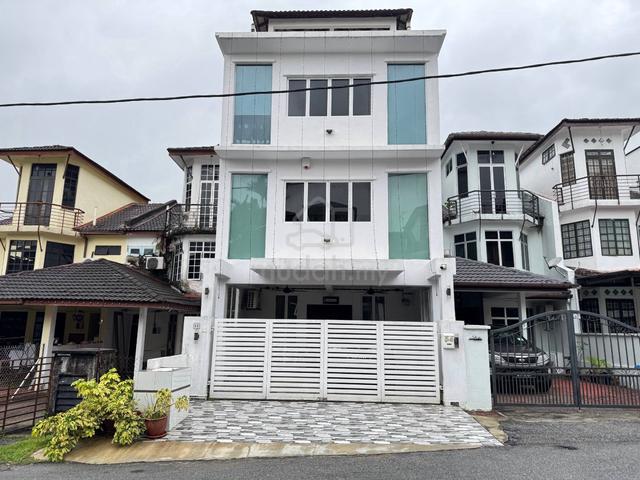 FULLY RENO! 3 Storey Taman Bukit Utama, Bukit Antarabangsa Ampang 1