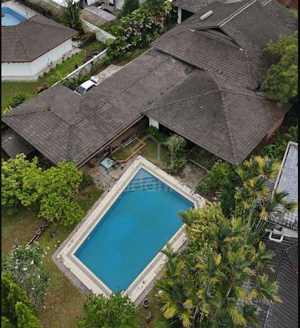 Single Storey Bungalow with Pool Tmn Liong Seng 1
