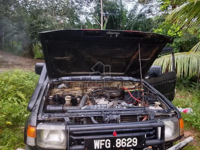 1996 Mitsubishi PAJERO 2.6 L047 (M) - 5