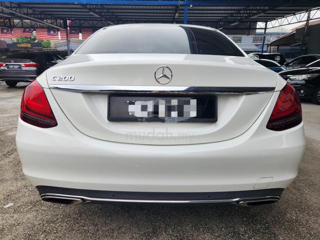 2019 Mercedes C200 1.5 AVANTGARDE (Full Service) - 4