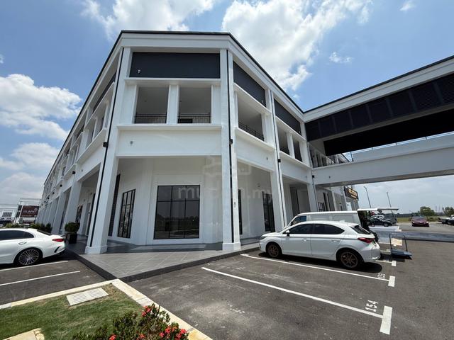CORNER LOT+GROUND FLOOR NEW Utopia Eco Grandeur Puncak Alam 1